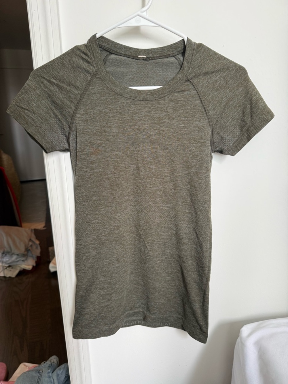 lululemon athletica Short Sleeve Tee — Olive heather Green